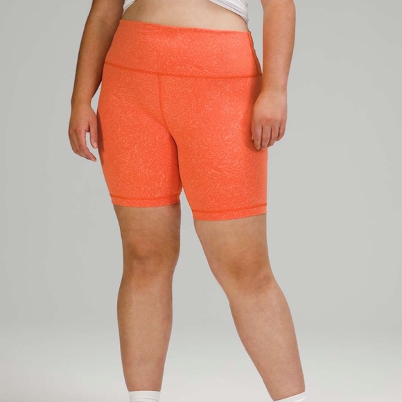 Lululemon Wunder Train High Rise Short 8"
Crunch Warm Coral - Picture 3 of 10
